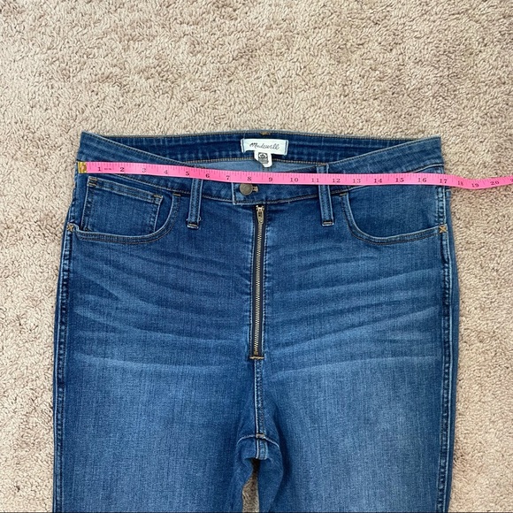 Madewell Roadtripper Jeans in Ridgefield Wash - Picture 8 of 13